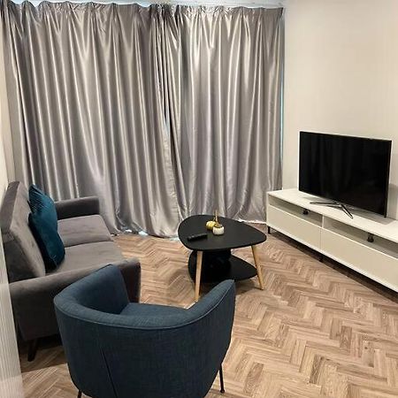 Stunning One Bedroom Apartment London Exterior photo