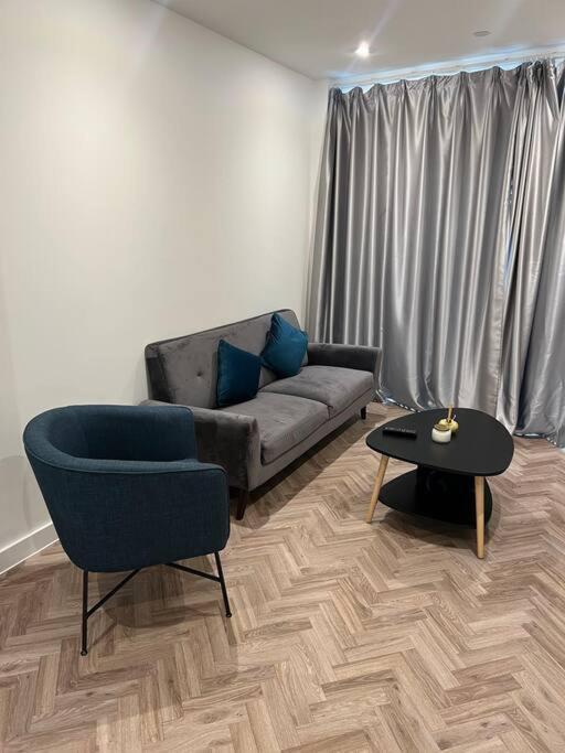 Stunning One Bedroom Apartment London Exterior photo